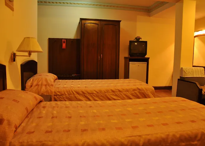 Tibet Hotel 2*